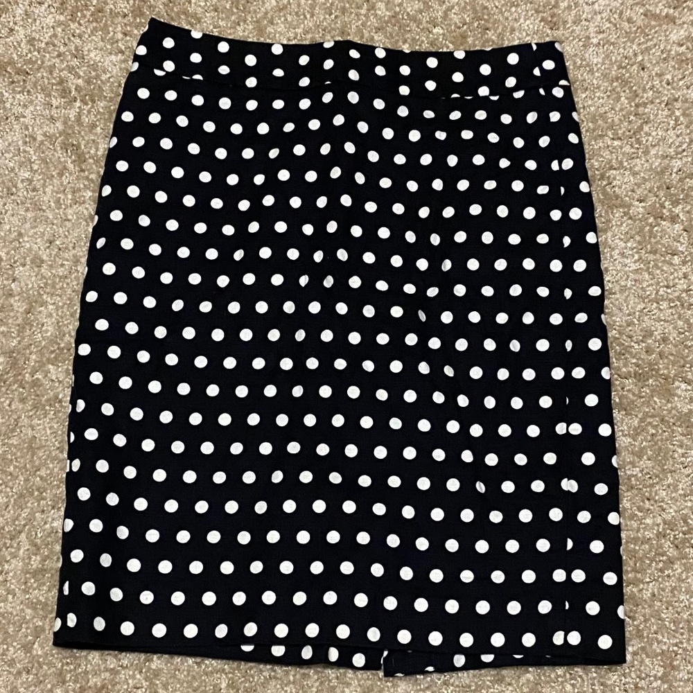 Feminine Polka Dot Skirt- Banana Republic